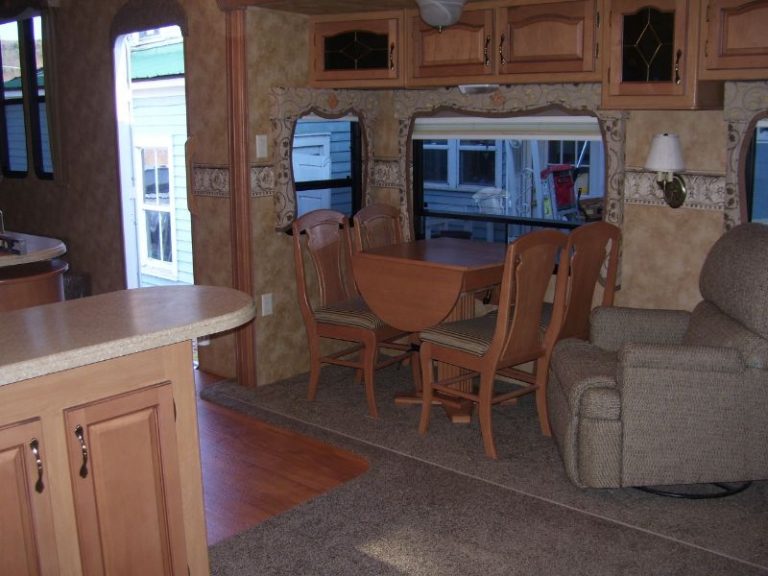 Tall Pines Campground RV dining room